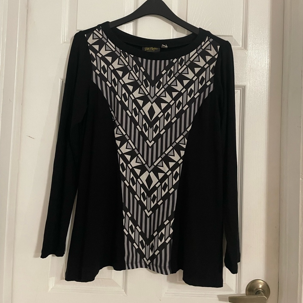 Bob Mackie Black and White Graphic Blouse long sleeve Sz M